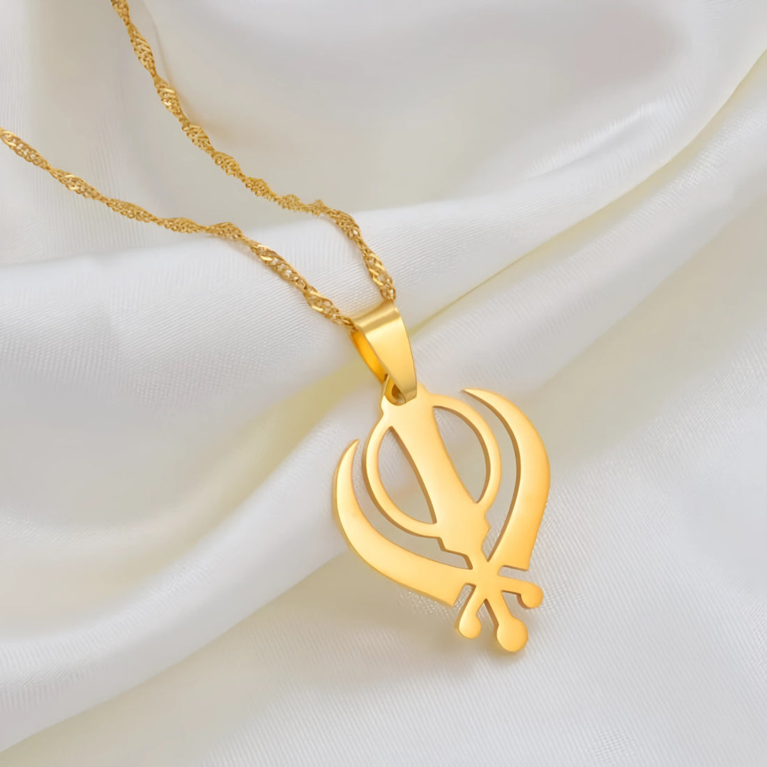 Celebrating-Sikh-Identity-Through-Business-Akaal-Accessories-Unique-Exhibit-of-Faith-and-Culture - Akaal Accessories